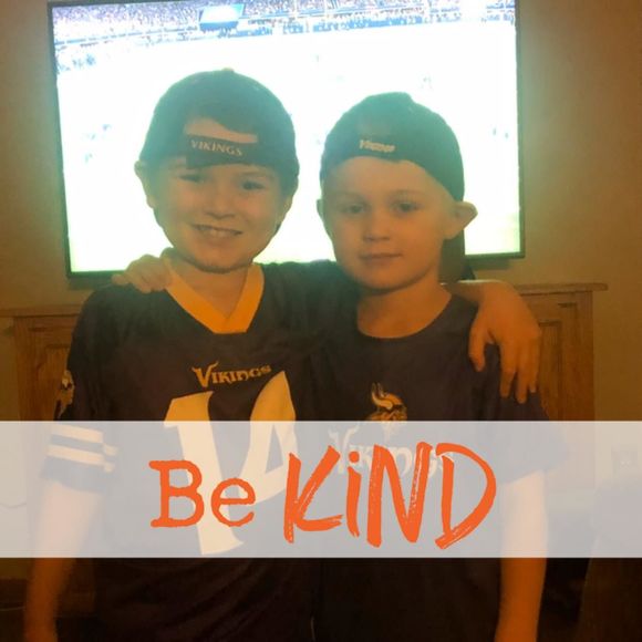 Meet your Posher, Beth - Picture 1 of 1